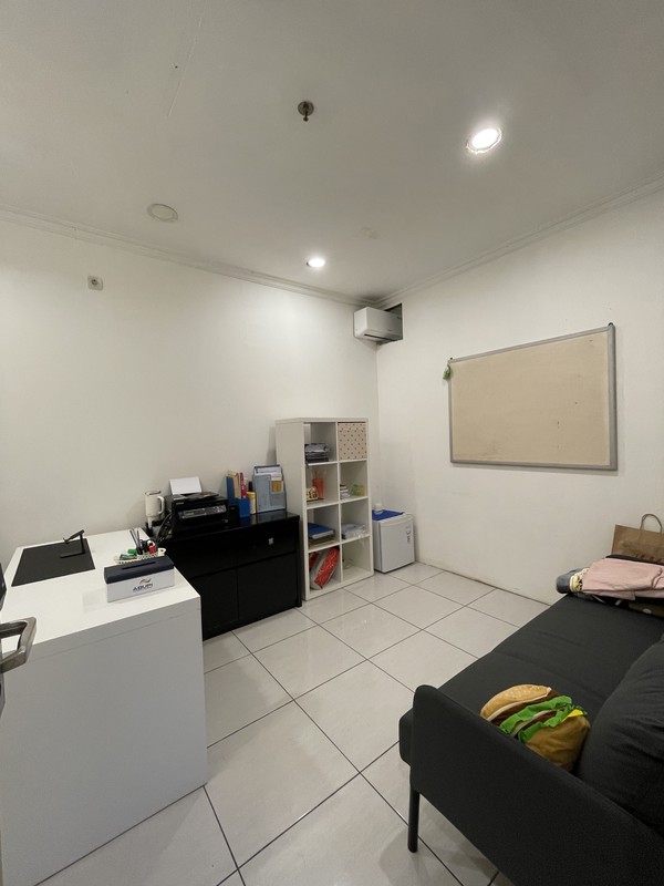 Disewakan Gedung Komersial SHM 8 Lantai di Jl Samanhudi, Jakarta Pusat