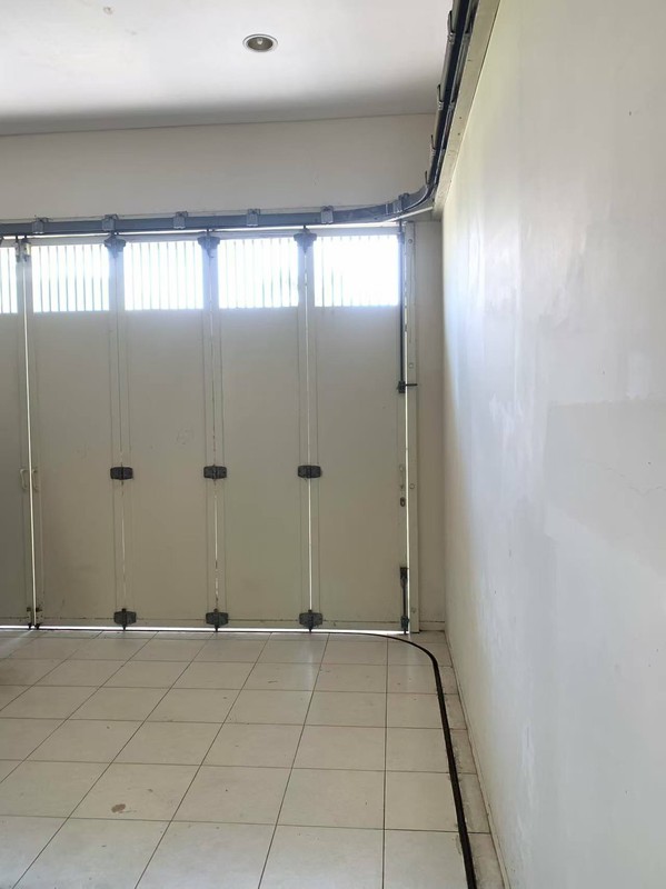 Jual dan Disewakan Rumah Cantik 2 Lantai Raffles Garden Citraland Surabaya Barat