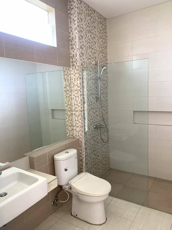 Jual dan Disewakan Rumah Cantik 2 Lantai Raffles Garden Citraland Surabaya Barat