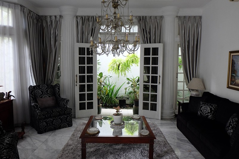 Rumah Mewah Pondok Indah - LT 509 m², 2 Lantai, 5+2 KT, SHM, Siap Huni, Nego!