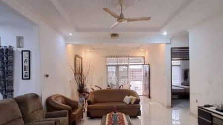 Rumah Bagus Di Jl Mekar Baru Raya Cirendeu Tangerang Selatan