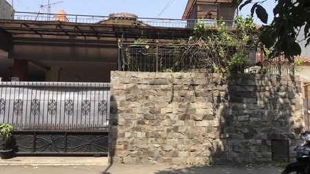 Rumah Nyaman dan Siap Huni di Batu Ampar, Kramat Jati, Jakarta Timur