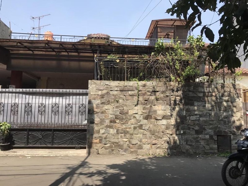 Rumah Nyaman dan Siap Huni di Batu Ampar, Kramat Jati, Jakarta Timur