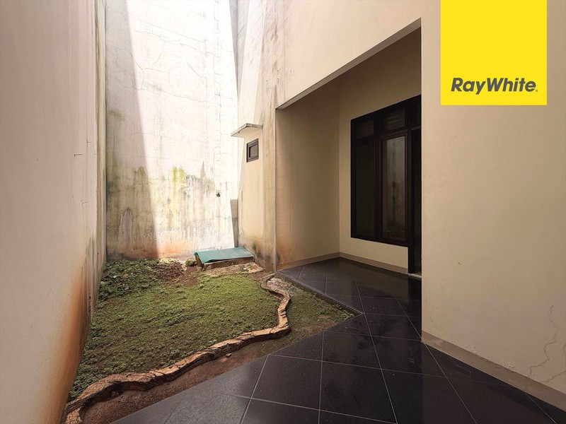 Rumah di Arya Town House 3, Kranggan, Jatisampurna