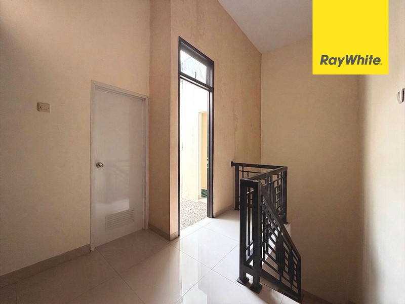 Rumah di Arya Town House 3, Kranggan, Jatisampurna