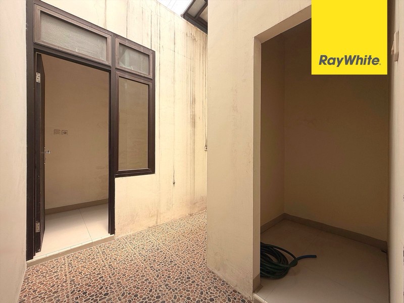 Rumah di Arya Town House 3, Kranggan, Jatisampurna