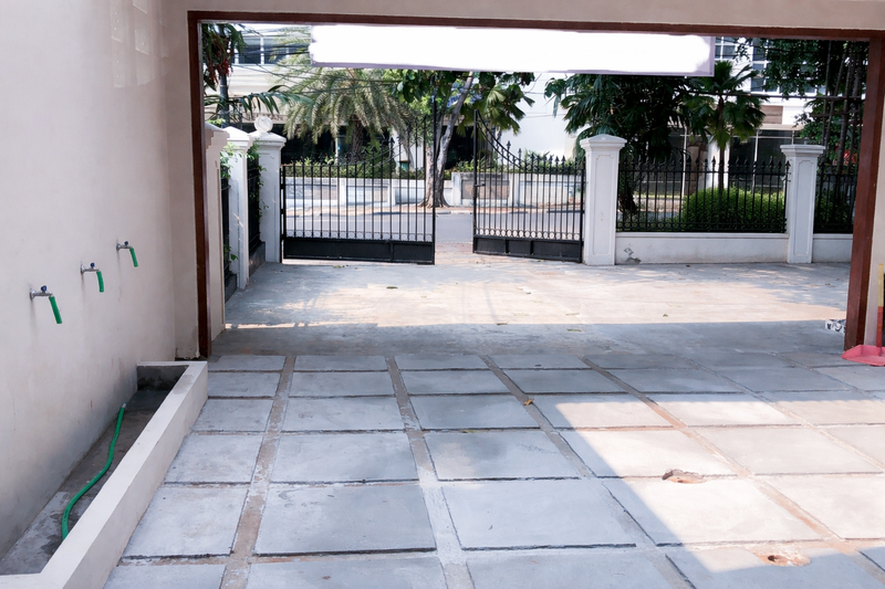 Rumah Komersial Strategis di Penjernihan Benhil - Cocok untuk Usaha & Hunian