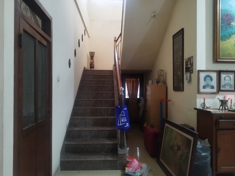 Dijual Rumah 2,5 Lantai di Mojoklanggru - Luas, Strategis, Siap Huni