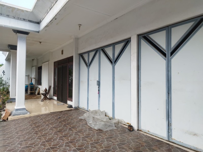 Dijual Rumah 2,5 Lantai di Mojoklanggru - Luas, Strategis, Siap Huni