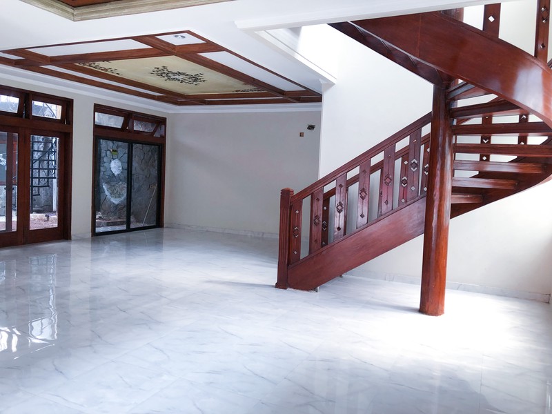 Rumah Comersial Penjernihan Benhil Jakarta Pusat