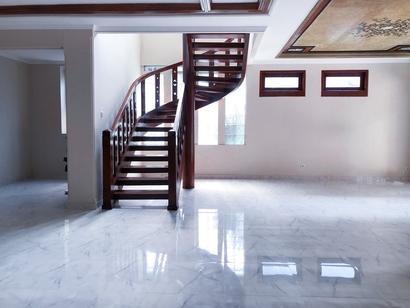 Rumah Comersial Penjernihan Benhil Jakarta Pusat