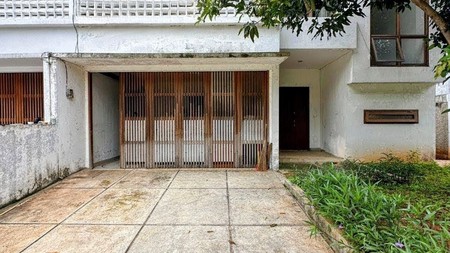 Dijual Cepat! Rumah 2 Lantai Bintaro Sektor 6 - LT 362 m², 4+1 KT, Garasi 2 Mobil, SHM, Nego!