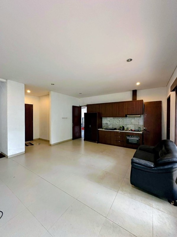 Dijual Cepat! Rumah 2 Lantai Bintaro Sektor 6 - LT 362 m², 4+1 KT, Garasi 2 Mobil, SHM, Nego!