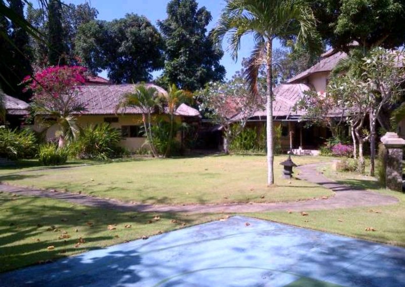 Leasehold and freehold land 18.500 in area exclusive Nusa Dua , Bali