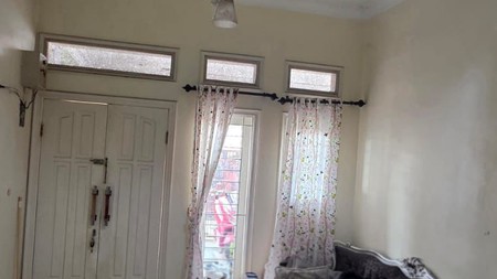 Rumah Dijual Rungkut Surabaya Timur 1,1 M - 3 Kamar Tidur SHM, Lokasi Strategis Dekat Merr & Kampus