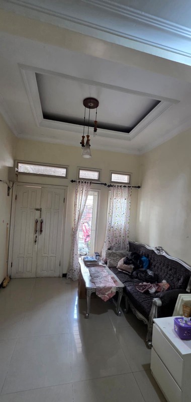 Rumah Dijual Rungkut Surabaya Timur 1,1 M - 3 Kamar Tidur SHM, Lokasi Strategis Dekat Merr & Kampus