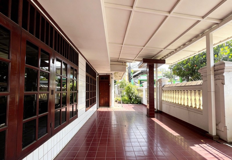 Rumah Cocok untuk Rumah Kos Dekat Pusat Kuliner Tanjung Duren