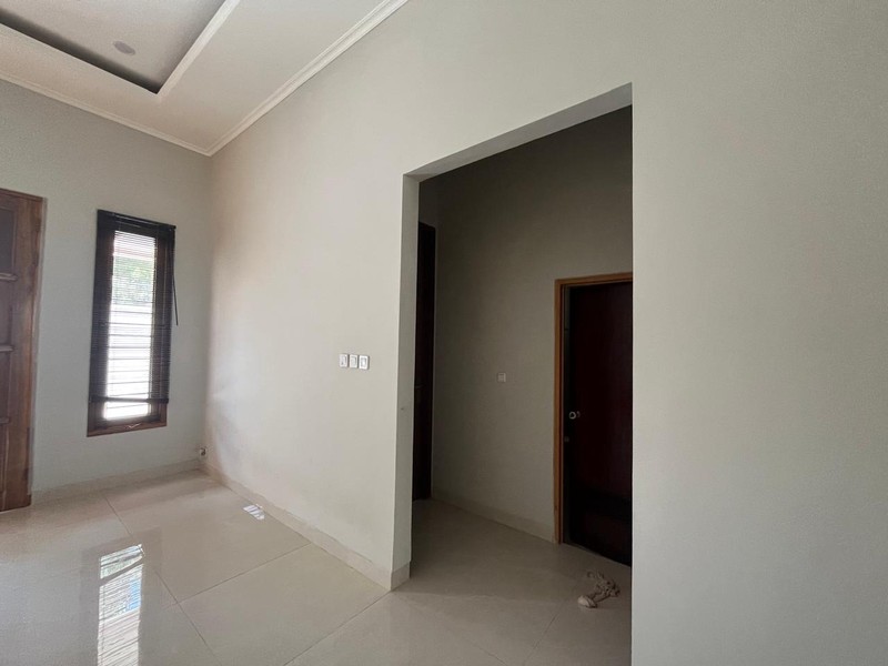  Dijual Rumah di Kemang Selatan Cocok untuk Rumah Tinggal