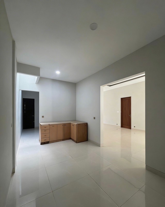  Dijual Rumah di Kemang Selatan Cocok untuk Rumah Tinggal