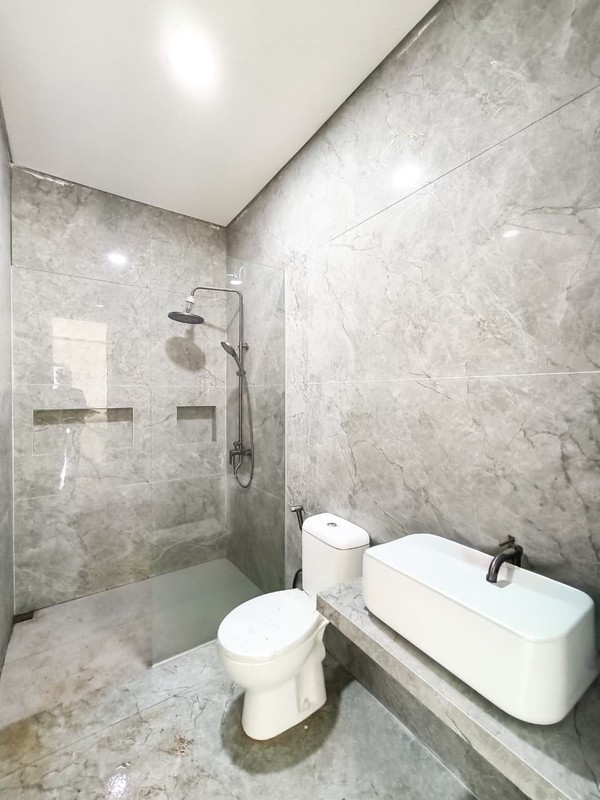 Rumah Bagus Dengan Kolam Renang Di Kebayoran Residence Bintaro