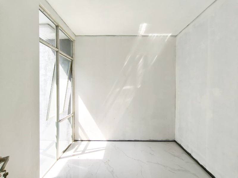 Rumah Bagus Dengan Kolam Renang Di Kebayoran Residence Bintaro