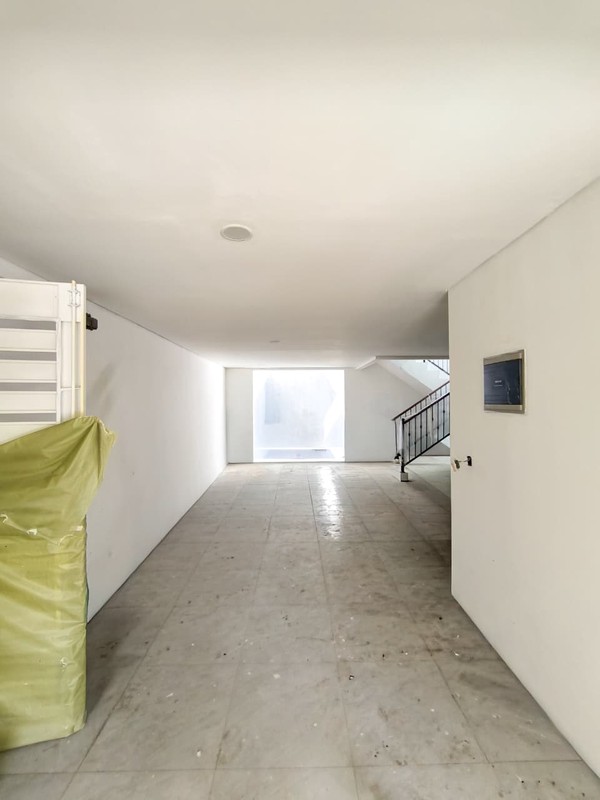 Rumah Bagus Dengan Kolam Renang Di Kebayoran Residence Bintaro