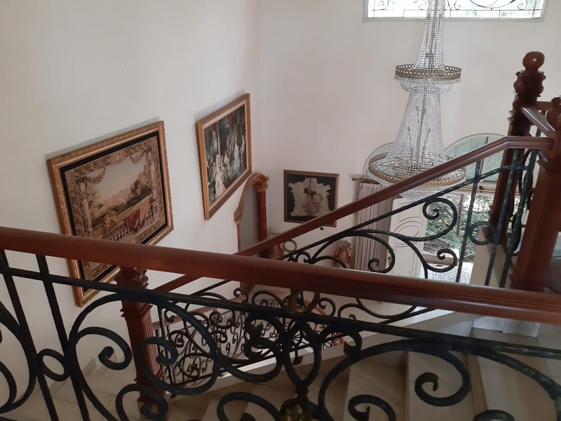 Rumah Bagus Di Jl Mawar Lestari Indah & Jl Taman Lebak Bulus Jakarta Selatan