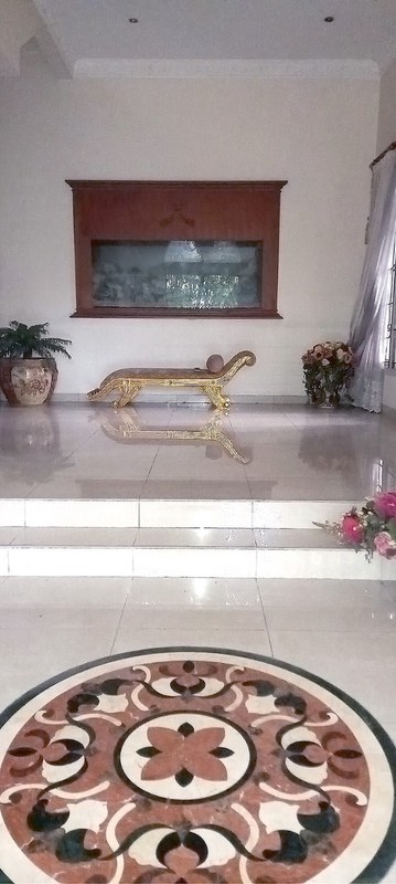 Rumah Bagus Di Jl Mawar Lestari Indah & Jl Taman Lebak Bulus Jakarta Selatan