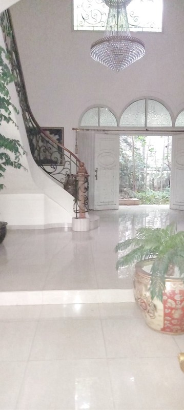 Rumah Bagus Di Jl Mawar Lestari Indah & Jl Taman Lebak Bulus Jakarta Selatan