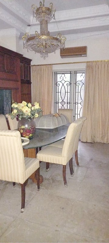 Rumah Bagus Di Jl Mawar Lestari Indah & Jl Taman Lebak Bulus Jakarta Selatan