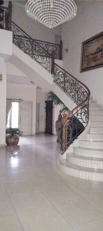 Rumah Bagus Di Jl Mawar Lestari Indah & Jl Taman Lebak Bulus Jakarta Selatan