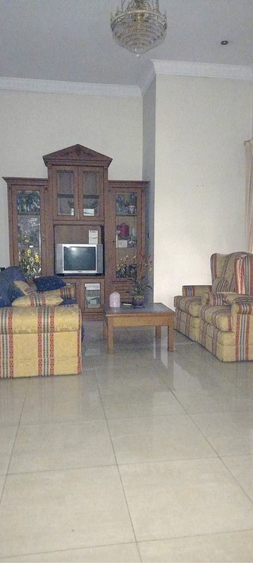 Rumah Bagus Di Jl Mawar Lestari Indah & Jl Taman Lebak Bulus Jakarta Selatan