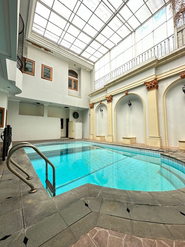 House for sale at Dharmawangsa