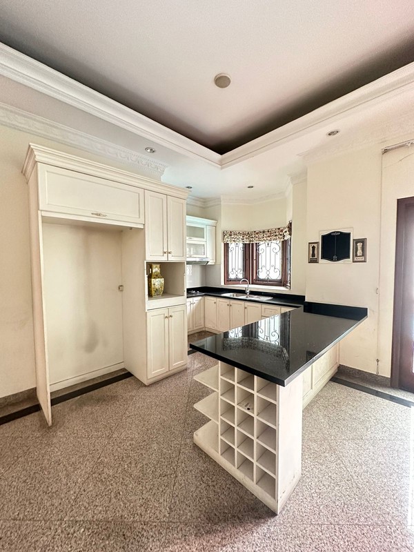 House for sale at Dharmawangsa