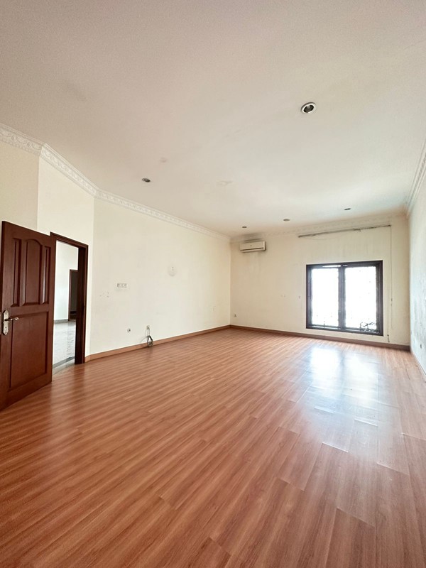 House for sale at Dharmawangsa