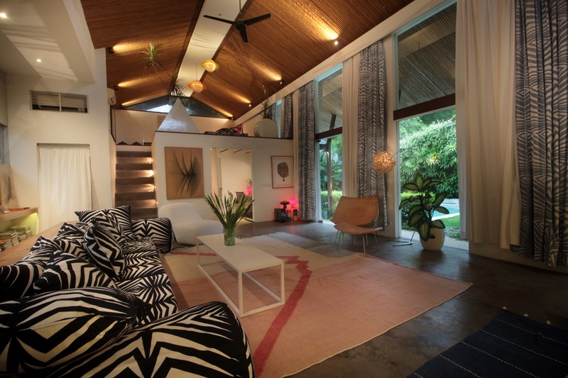 For Annual / Monthly rental - Luxury modern huge  villa with rice field view in quiet spot Canggu - Bali