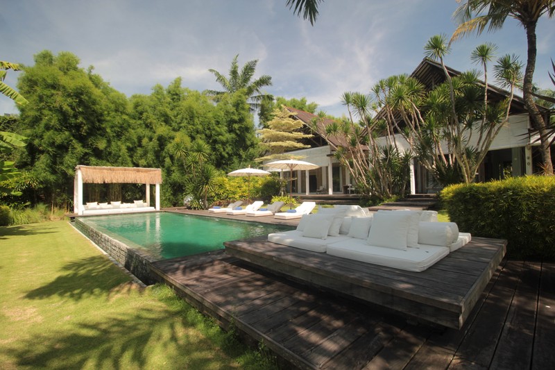 For Annual / Monthly rental - Luxury modern huge  villa with rice field view in quiet spot Canggu - Bali
