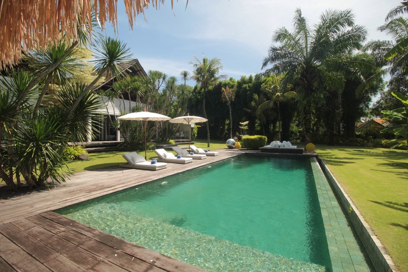 For Annual / Monthly rental - Luxury modern huge  villa with rice field view in quiet spot Canggu - Bali