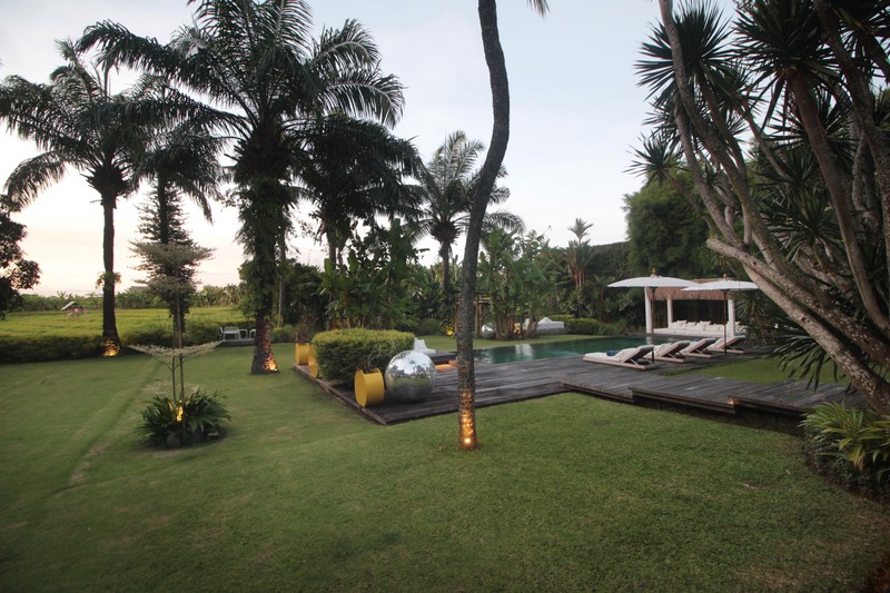 For Annual / Monthly rental - Luxury modern huge  villa with rice field view in quiet spot Canggu - Bali