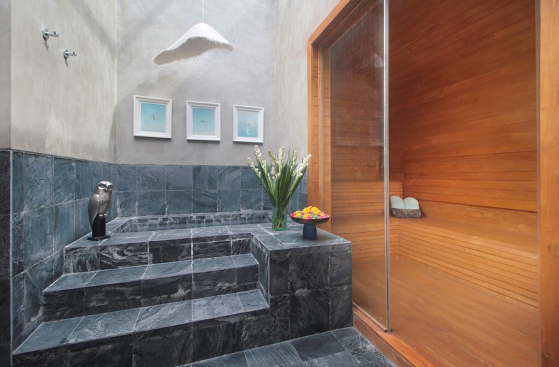 For Annual / Monthly rental - Luxury modern huge  villa with rice field view in quiet spot Canggu - Bali