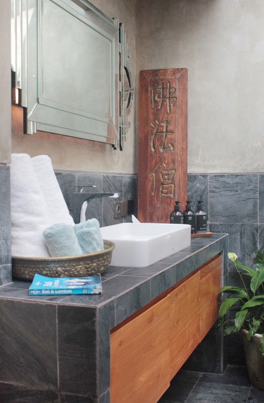 For Annual / Monthly rental - Luxury modern huge  villa with rice field view in quiet spot Canggu - Bali