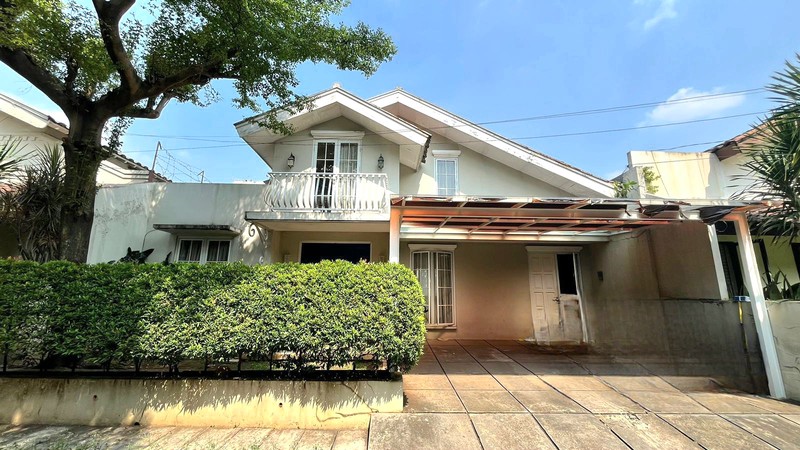 Rumah Bagus Siap Huni dan Asri di Senayan Utama, Bintaro Jaya Sektor 9 