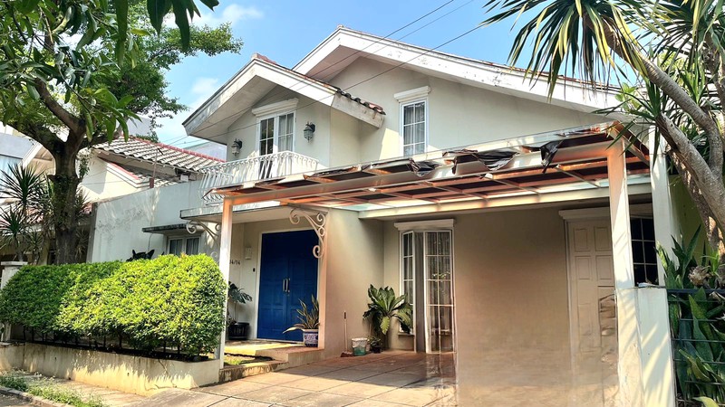 Rumah Bagus Siap Huni dan Asri di Senayan Utama, Bintaro Jaya Sektor 9 