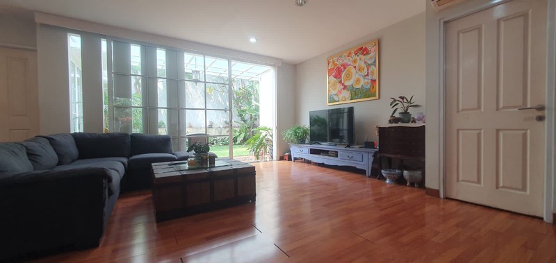 Rumah Bagus Siap Huni dan Asri di Senayan Utama, Bintaro Jaya Sektor 9 