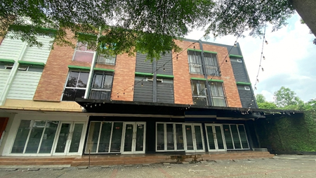 Ruko Strategis persatu Lantai Cocok untuk Resto di Bintaro