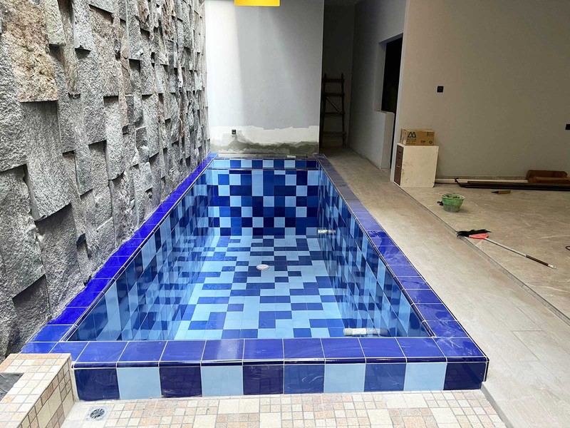 Rumah Baru Gress di Pakuwon City San Antonio Surabaya Timur, Minimalis, ada Kolam Renang, 3 Lantai, Ready 1 unit aja... DISEWAKAN JUGA... Buruan !!!! - JK -