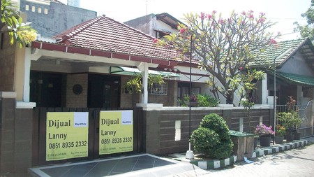 Rumah di Jl. Duku POCAN Sidoarjo, Bagus + Terawat, Row Jalan Lebar - LS -