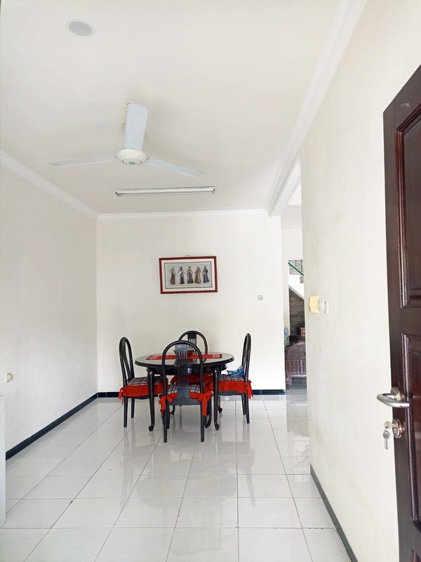 Rumah di Jl. Duku POCAN Sidoarjo, Bagus + Terawat, Row Jalan Lebar - LS -