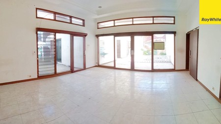 Dijual Rumah di Dharmahusada Utara Surabaya Timur