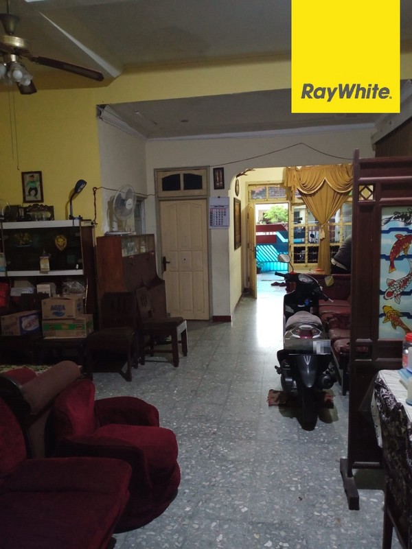 Dijual Rumah 2 lantai di Jl Karangrejo Wonokromo Surabaya